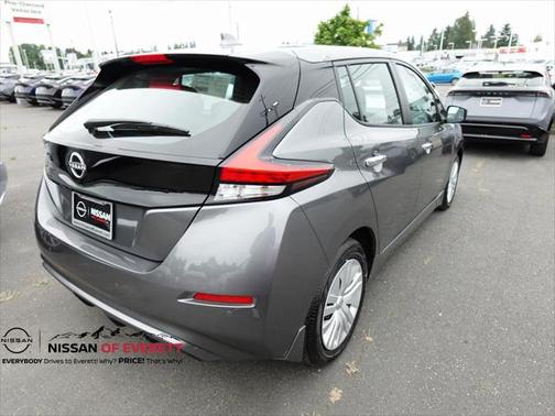 2025 Nissan Leaf S