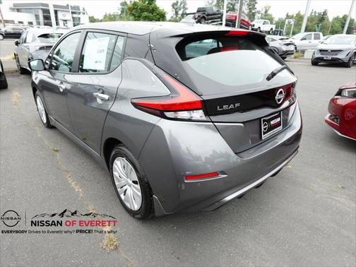 2025 Nissan Leaf S