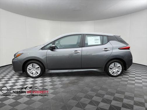2025 Nissan Leaf S