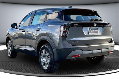 Gun Metallic 2026 Nissan Kicks S