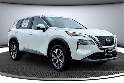 Pearl White Tricoat 2023 Nissan Rogue SV