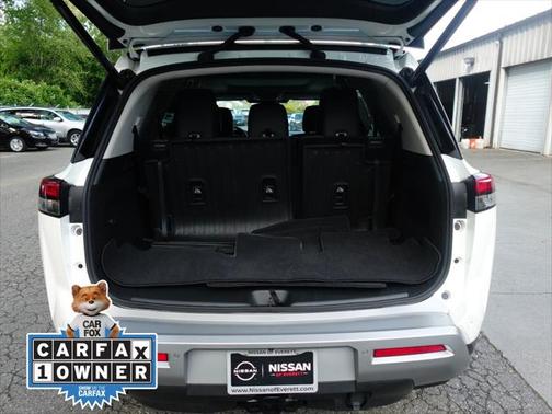2024 Nissan Pathfinder Platinum 4WD