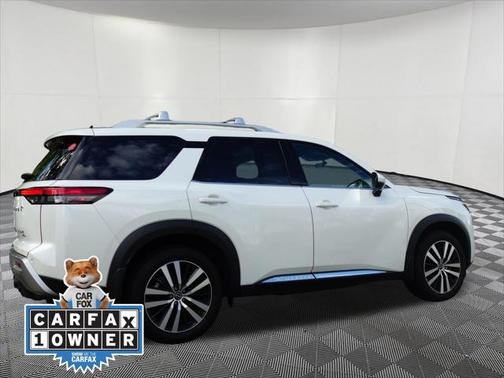 2024 Nissan Pathfinder Platinum 4WD