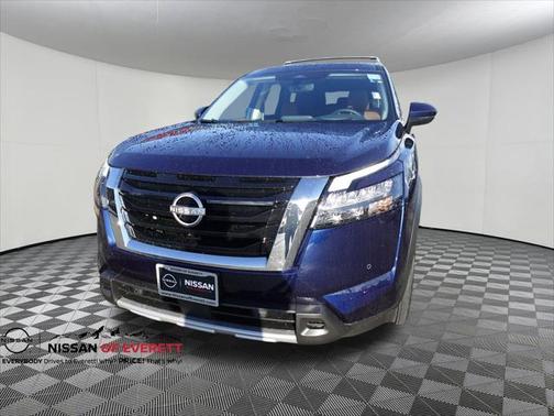 2025 Nissan Pathfinder Platinum 4WD