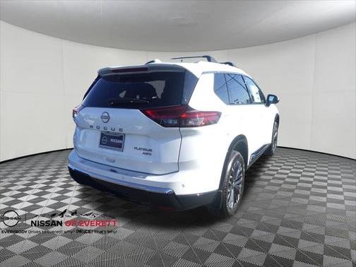 2025 Nissan Rogue Platinum