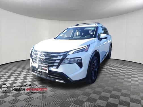 2025 Nissan Rogue Platinum