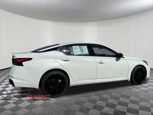 2023 Nissan Altima SR Intelligent AWD