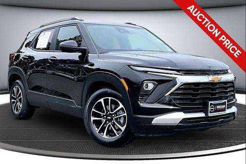 Mosaic Black Metallic 2025 Chevrolet Trailblazer LT