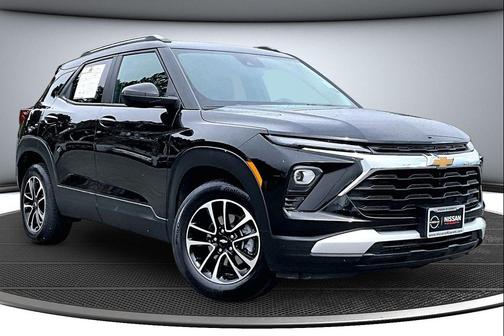 Mosaic Black Metallic 2025 Chevrolet Trailblazer LT