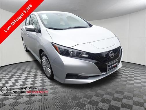 2024 Nissan Leaf S