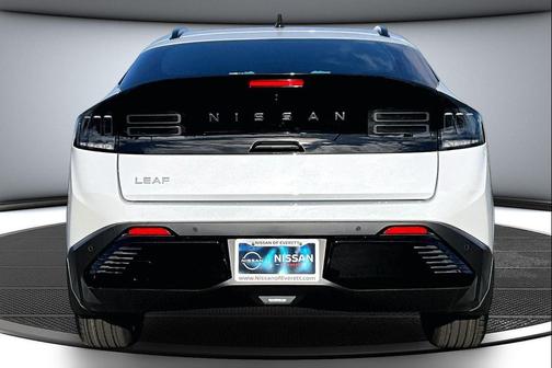 2026 Nissan Leaf PLATINUM+