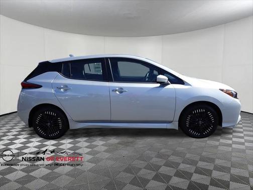 2025 Nissan Leaf SV PLUS