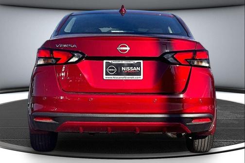 Scarlet Ember Tintcoat 2025 Nissan Versa 1.6 SV