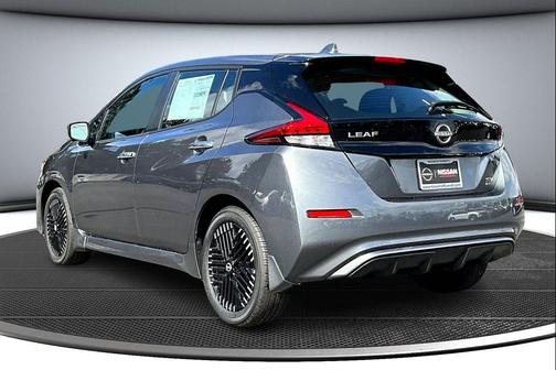 2025 Nissan Leaf SV PLUS