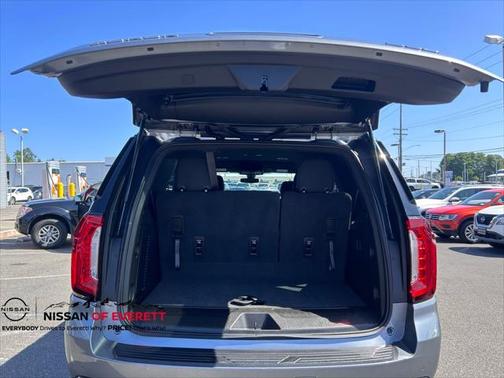 2022 GMC Yukon SLE