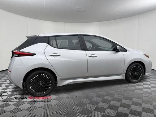 2025 Nissan Leaf SV PLUS