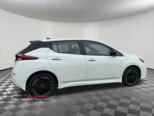 2025 Nissan Leaf SV PLUS