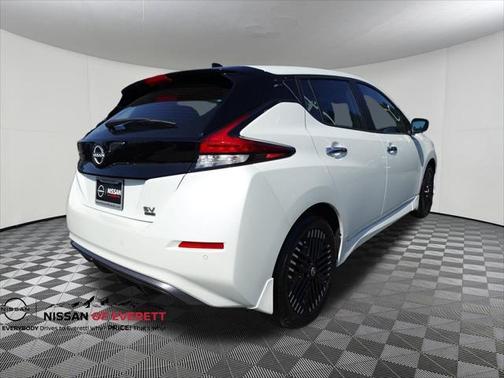 2025 Nissan Leaf SV PLUS
