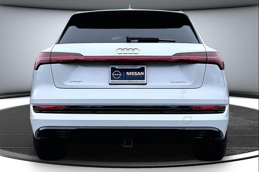 2021 Audi e-tron Premium Plus