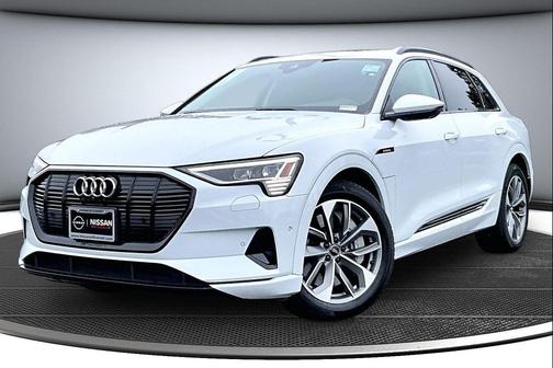 2021 Audi e-tron Premium Plus