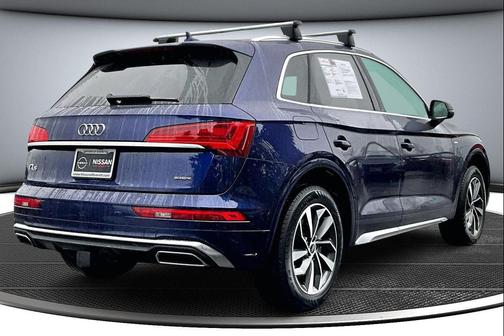 2022 Audi Q5 45 S line Premium Plus