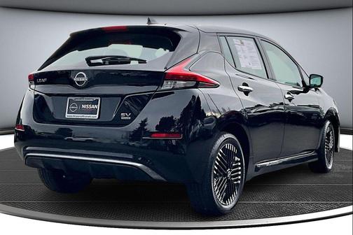 2024 Nissan Leaf SV PLUS