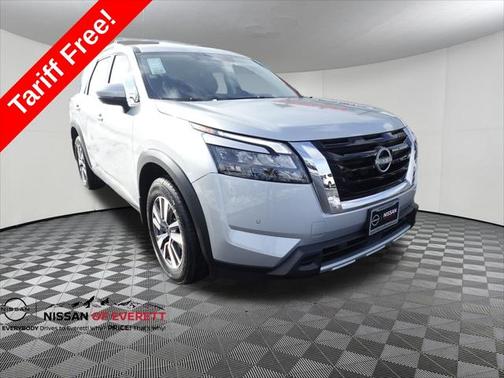2025 Nissan Pathfinder SL 4WD