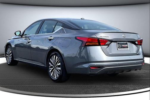 Gun Metallic 2025 Nissan Altima 2.5 SV