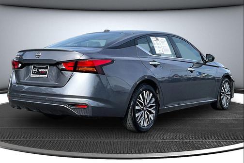 Gun Metallic 2025 Nissan Altima 2.5 SV