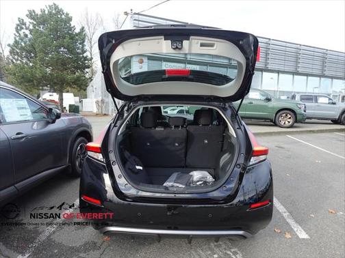 2025 Nissan Leaf S