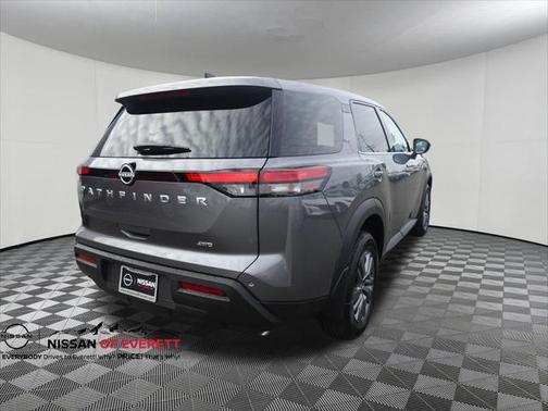 2025 Nissan Pathfinder S 4WD
