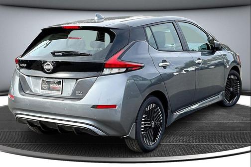 2025 Nissan Leaf SV PLUS