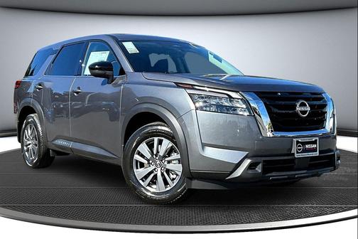 2025 Nissan Pathfinder S 4WD