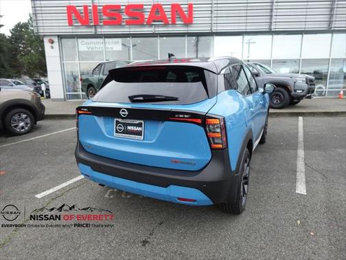 2025 Nissan Kicks SR