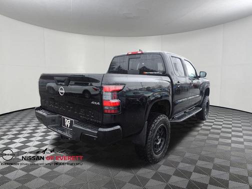 2025 Nissan Frontier SV