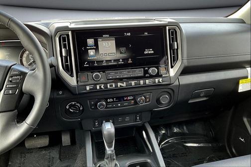 2025 Nissan Frontier SV