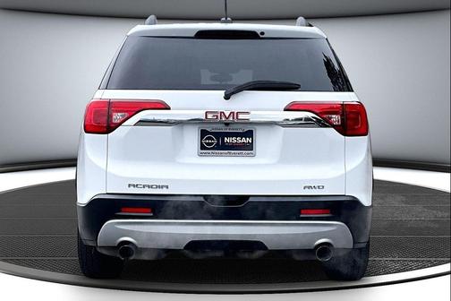 Summit White 2018 GMC Acadia SLE-2