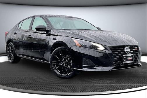 Super Black Clearcoat 2026 Nissan Altima SR AWD
