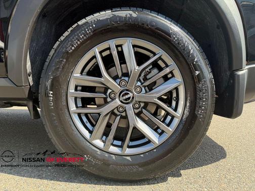 2025 Nissan Rogue S