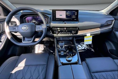 Deep Ocean Blue Pearl 2026 Nissan Rogue Platinum