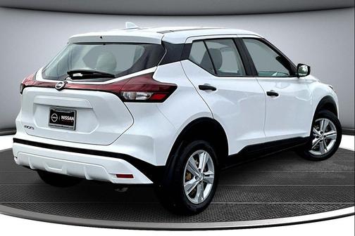 2021 Nissan Kicks S