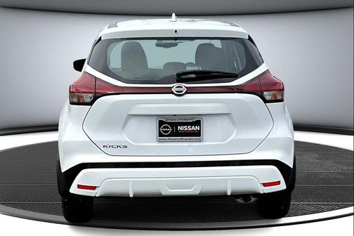 2021 Nissan Kicks S