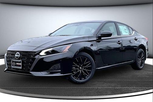 Super Black Clearcoat 2026 Nissan Altima 2.5 SV