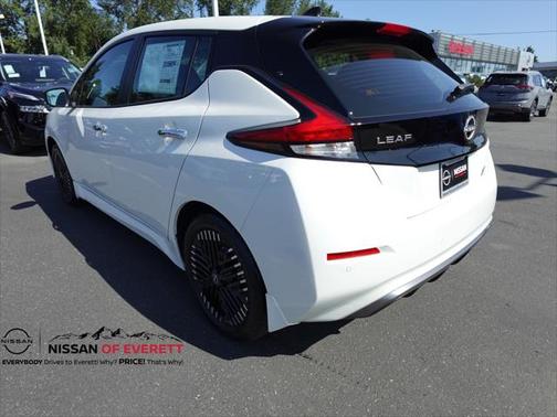2025 Nissan Leaf SV PLUS