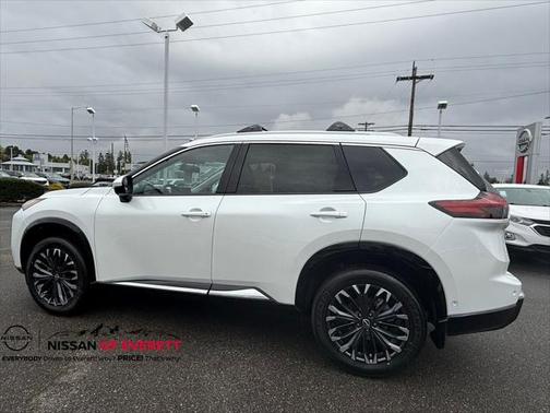 2025 Nissan Rogue Platinum