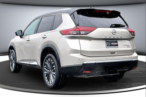 Champagne Silver/Black 2026 Nissan Rogue Platinum