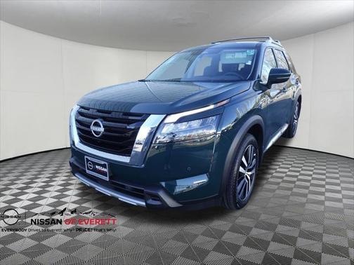 2025 Nissan Pathfinder Platinum 4WD