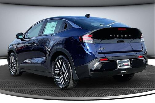 Deep Ocean Blue Pearl 2026 Nissan Leaf SV+