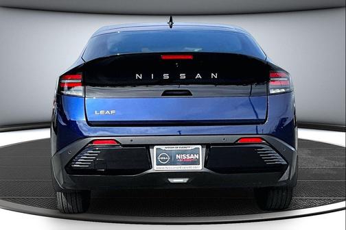 Deep Ocean Blue Pearl 2026 Nissan Leaf SV+