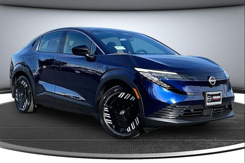 Deep Ocean Blue Pearl 2026 Nissan Leaf S+